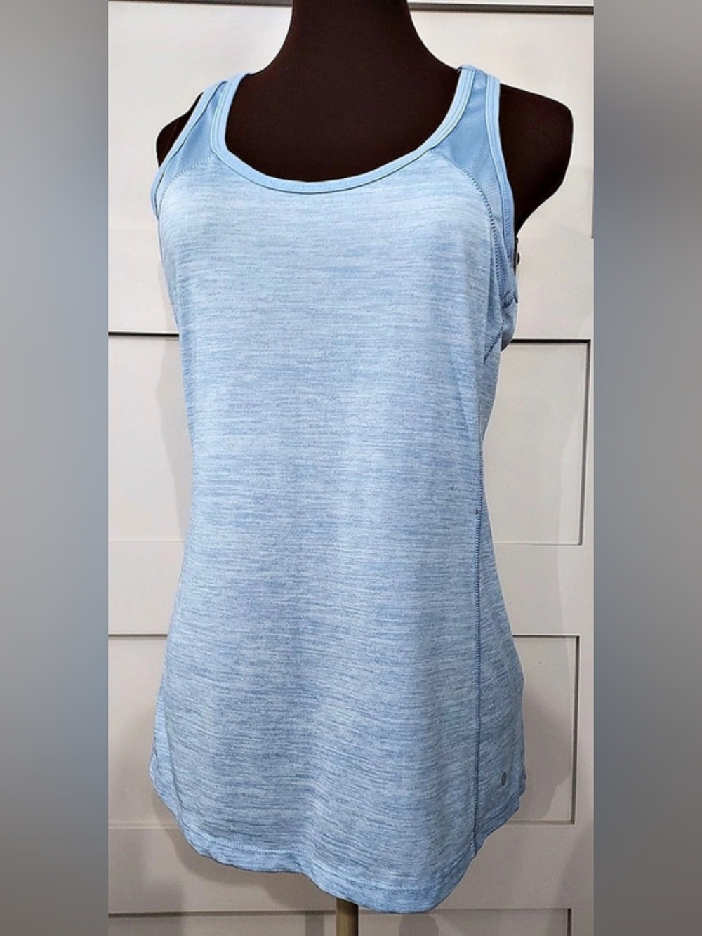 Layer8 Blue Athletic Tank Top Size Large Like New